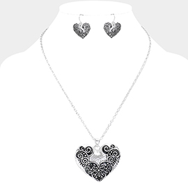 Antique Metal Western Heart Pendant Necklace